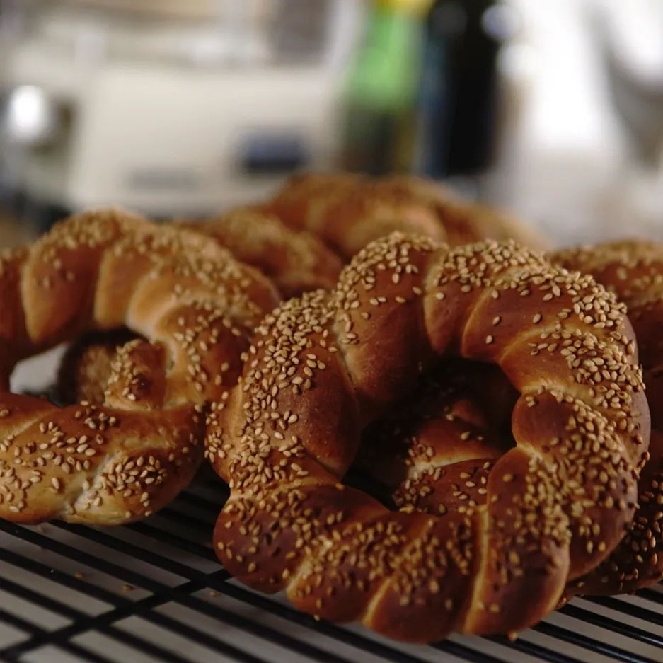 今宵の晩ごはんは・骨付き鶏肉と冬瓜の エスニック煮⇨梅干しが隠し味生姜もたっぷり入れました